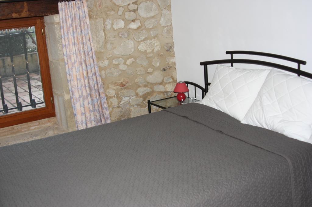 B&B La Tuquette Beaugas Esterno foto